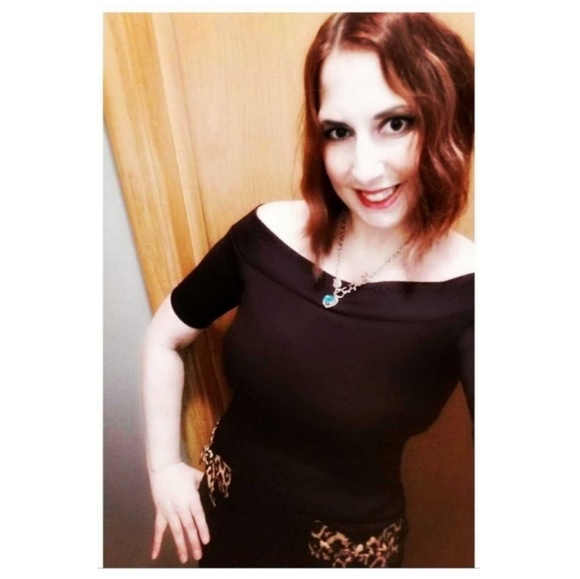 Meet the Posher Other - Meet your Posher, Julie